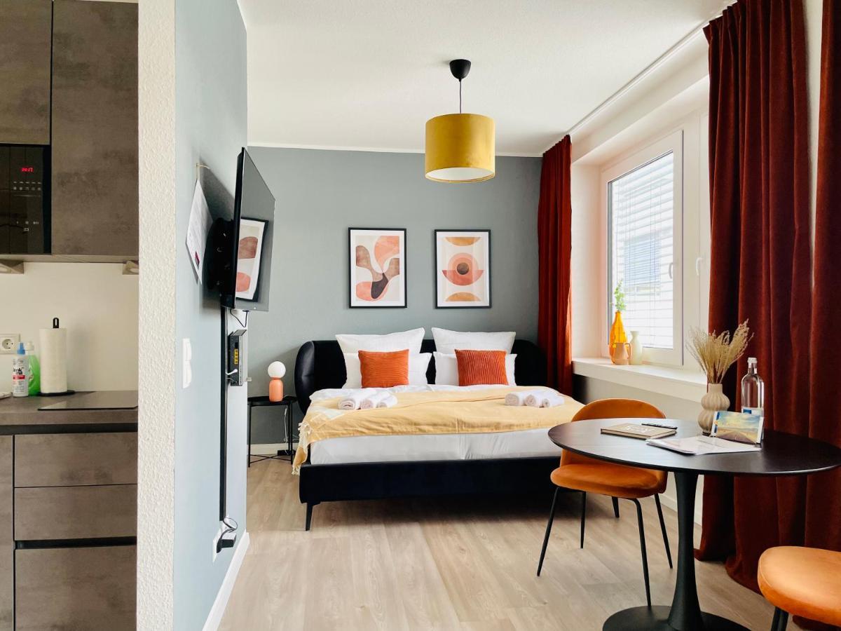 Klassen Stay - Exklusives Apartment Am Hbf - Kueche, Netflix, Kingsizebett Koblenz  Bagian luar foto