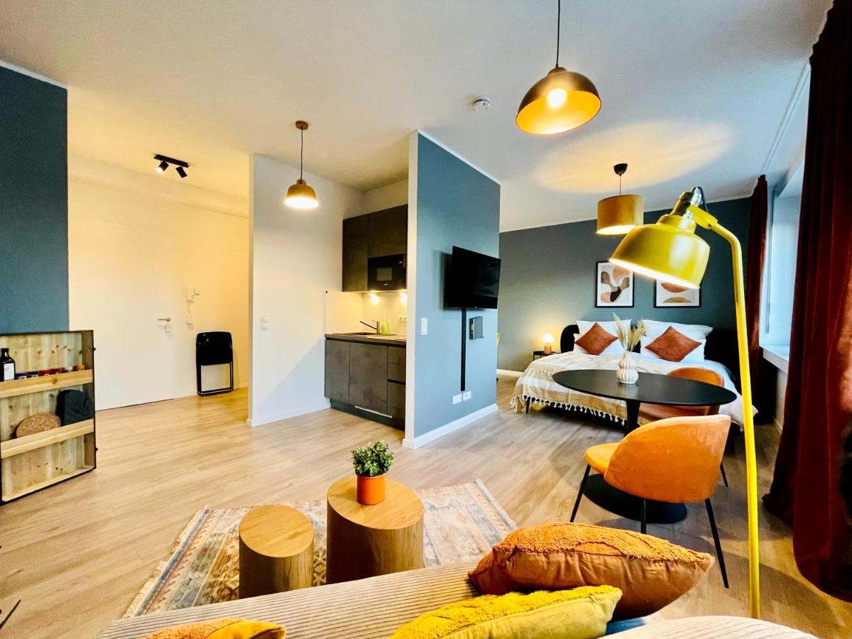 Klassen Stay - Exklusives Apartment Am Hbf - Kueche, Netflix, Kingsizebett Koblenz  Bagian luar foto