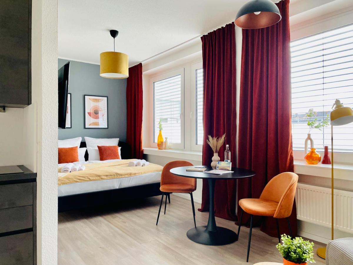 Klassen Stay - Exklusives Apartment Am Hbf - Kueche, Netflix, Kingsizebett Koblenz  Bagian luar foto
