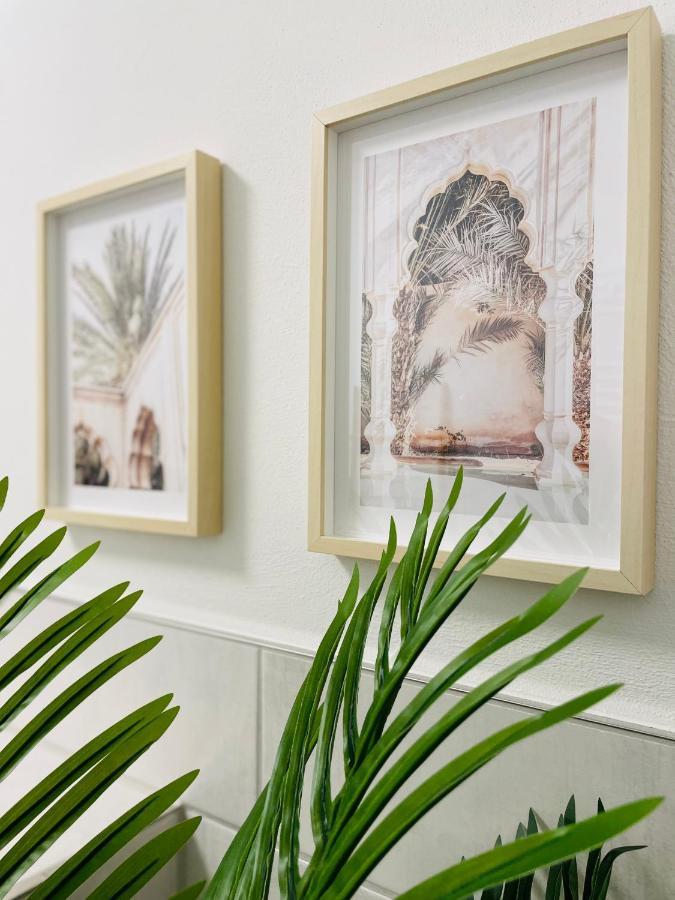 Klassen Stay - Exklusives Apartment Am Hbf - Kueche, Netflix, Kingsizebett Koblenz  Bagian luar foto