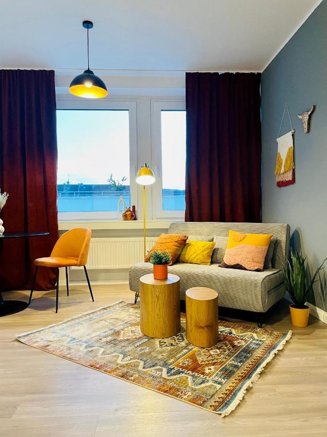 Klassen Stay - Exklusives Apartment Am Hbf - Kueche, Netflix, Kingsizebett Koblenz  Bagian luar foto